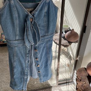 7 for all Mankind Blue Jean dress size XS buttons and bow for styling options